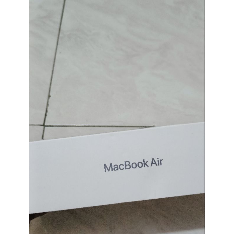 Macbook Air M1 Resmi iBox ( Second )