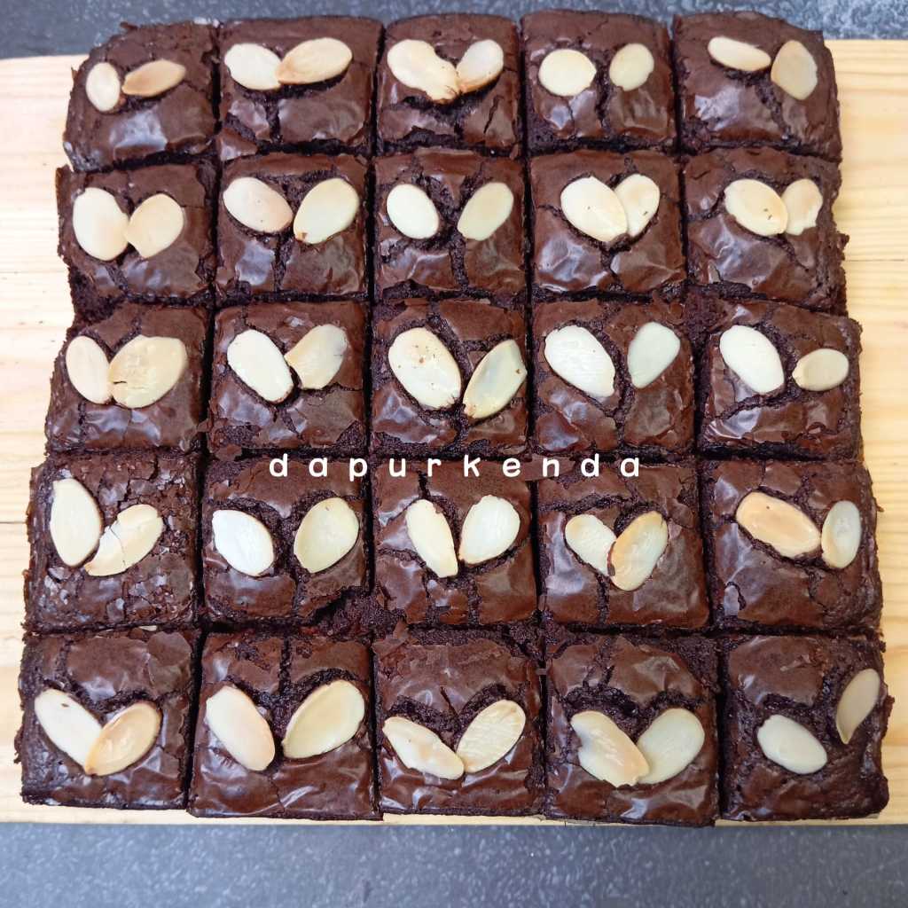 

Fudgy Brownies Gluten Free / Brownies Tanpa Tepung Terigu / Brownies Fudgy Non Gluten / Brownies Sehat / Brownies GF 20x20 / Kue Gluten Free