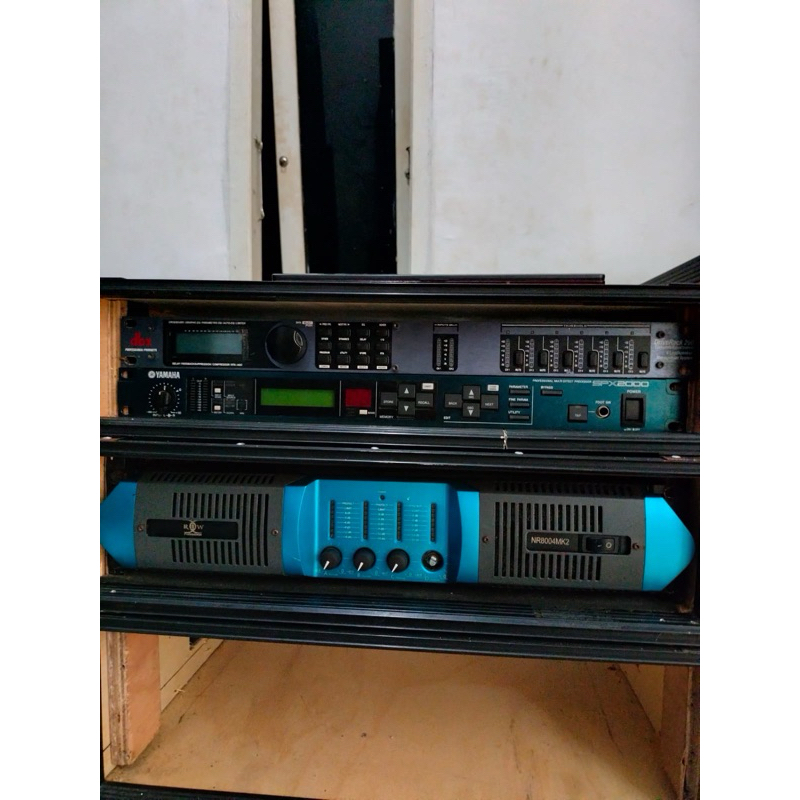 effek yamaha spx2000