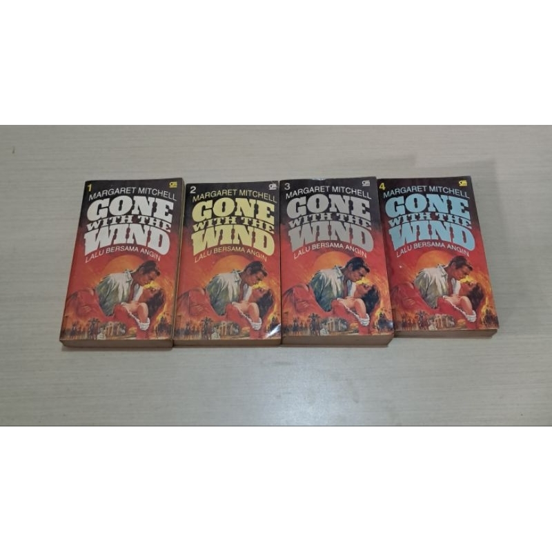 GONE WITH THE WIND - MARGARET MITCHELL