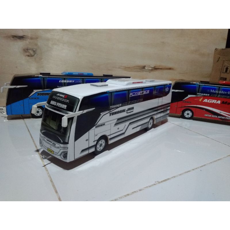 miniatur bus tunggal jaya