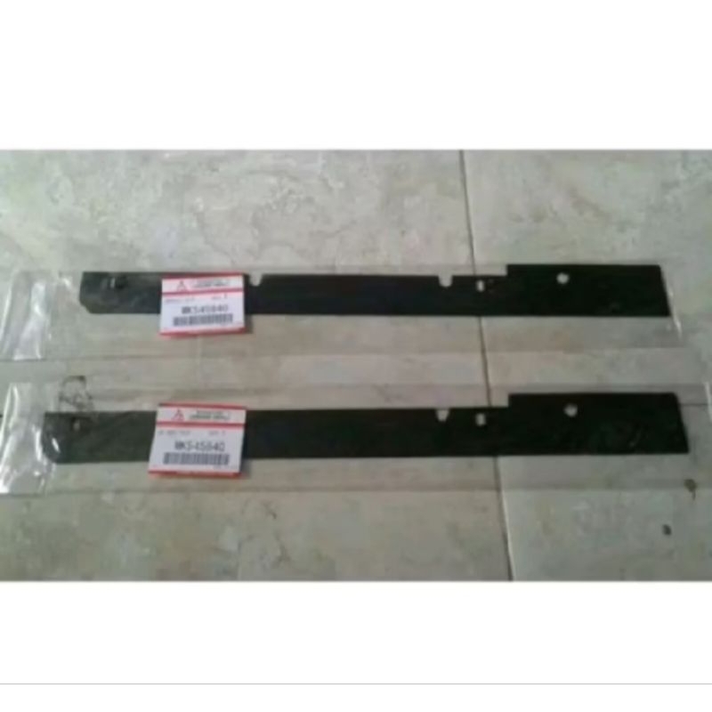 Karet list lampu canter turbo original per biji karet lampu depan canter turbo original