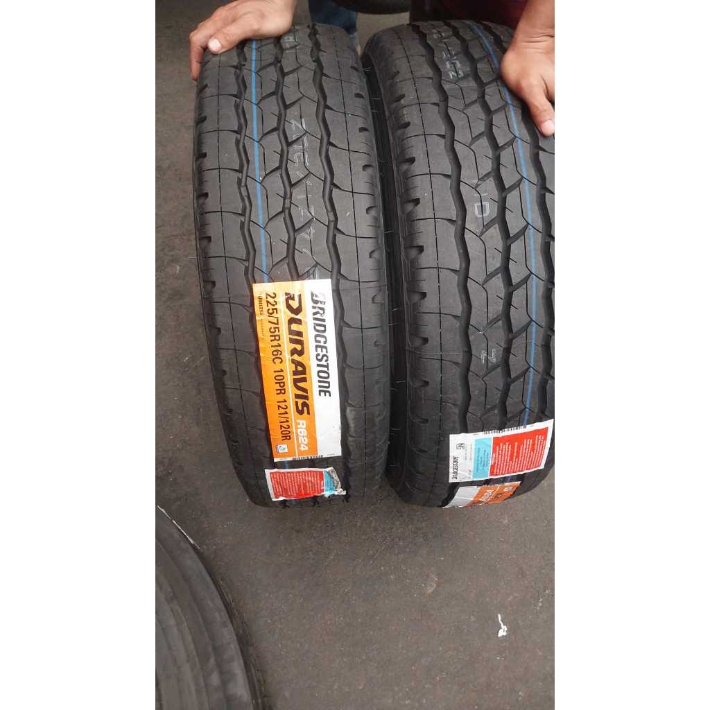 Bridgestone Duravis R66A ukuran 235/65 R16 Ban Mobil New Hi-ace Premio - IMPORT