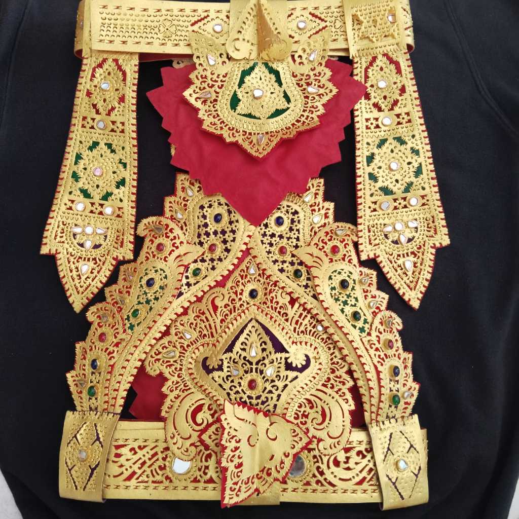 Ampok-Ampok | Aksesoris Tari Bali