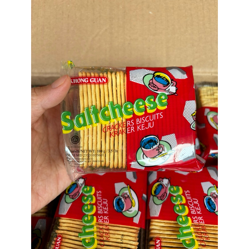 

agen distributor makanan ringan snack biskuit khong guan saltcheese crackers keju pocket murah pack 100g