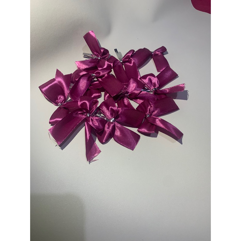 

pita souvenir siap pakai