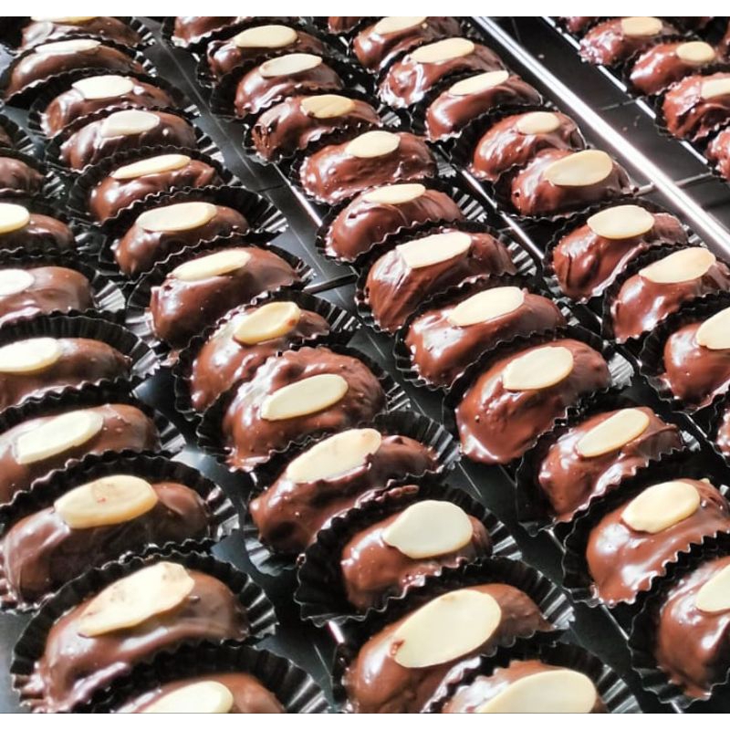 

AlmondLondon