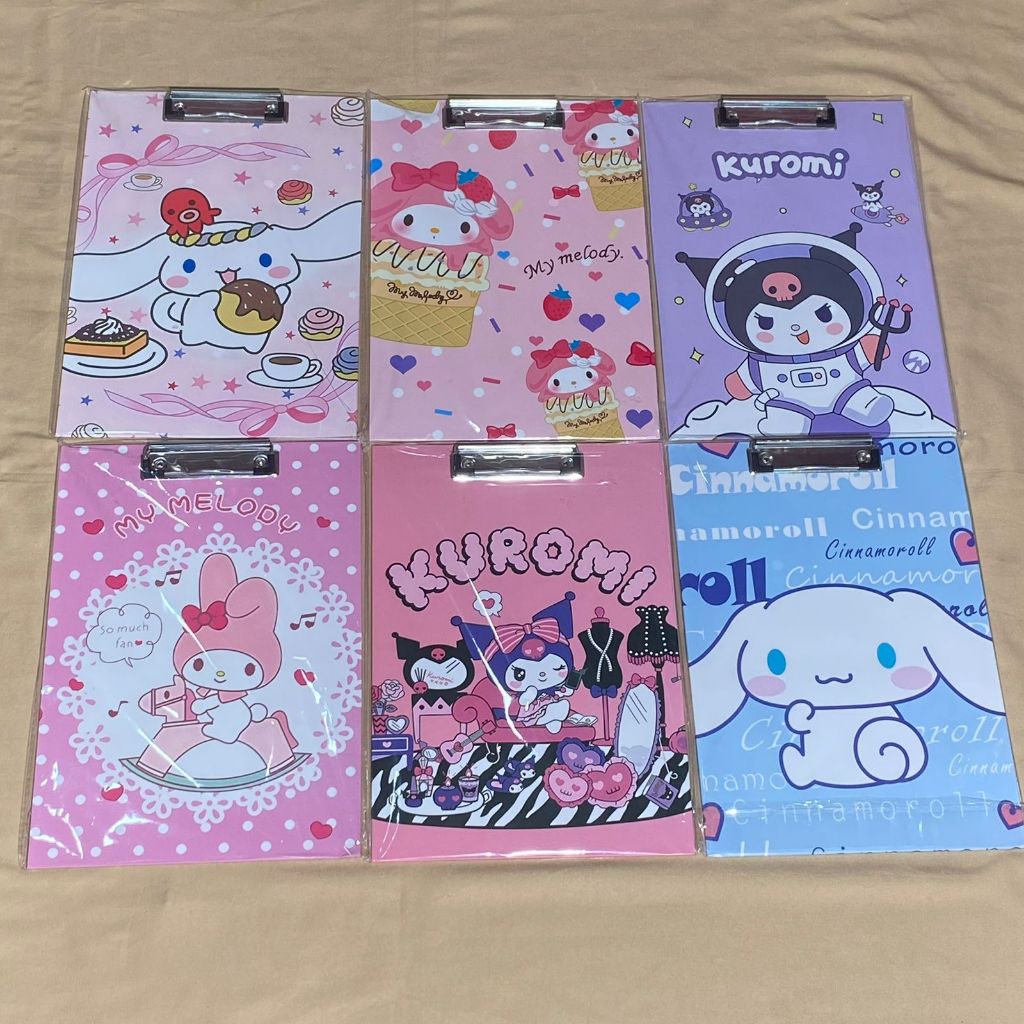 

Papan Jalan dan Ujian A4 Sanrio Clipboard MN 1368 - Karakter Lucu Kuromi Purin Cinnamoroll My Melody dengan Klip Penggaris, Papan Tulis Aesthetic Cover Lucu