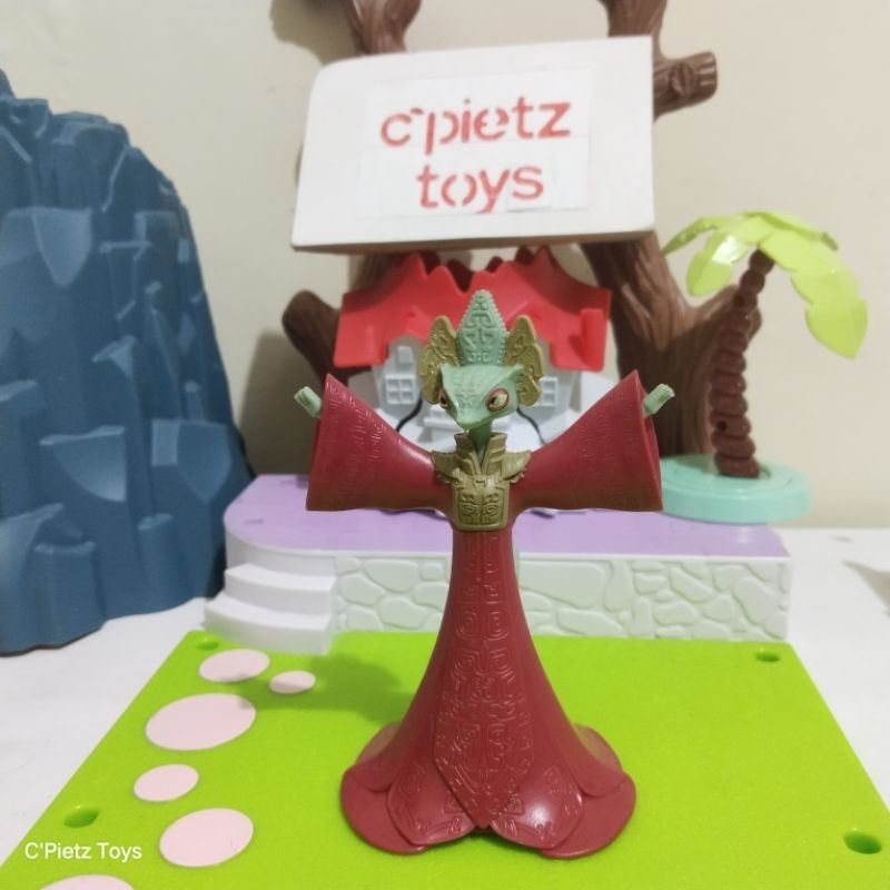 Figure Burger King DWA Kungfu Panda Chameleon - Kungfu Panda 4 Series (Second/Preloved)