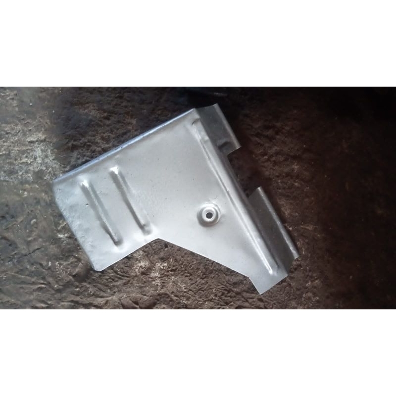 Tutup cover depan YANMAR TS 230H