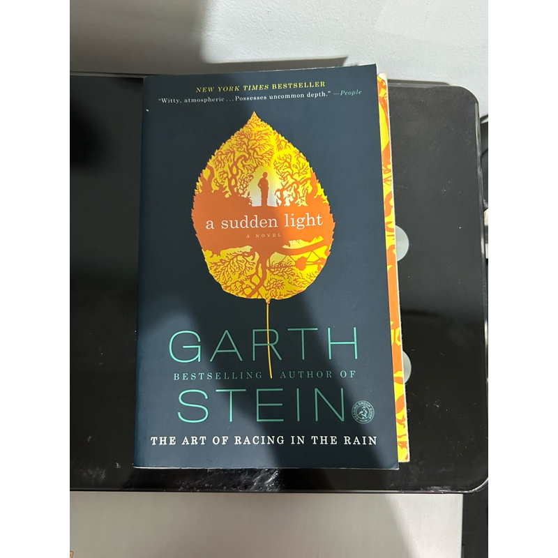 [Preloved] A Sudden Light - Garth Stein