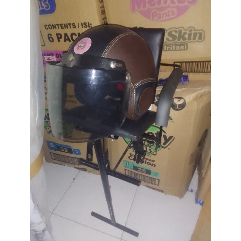 Preloved Kursi Boncengan anak matic & helm bogo pororo
