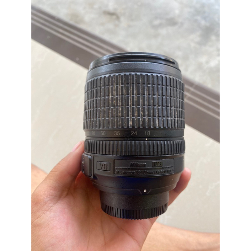 Lensa Kit Nikon 18-105 mm JAMUR