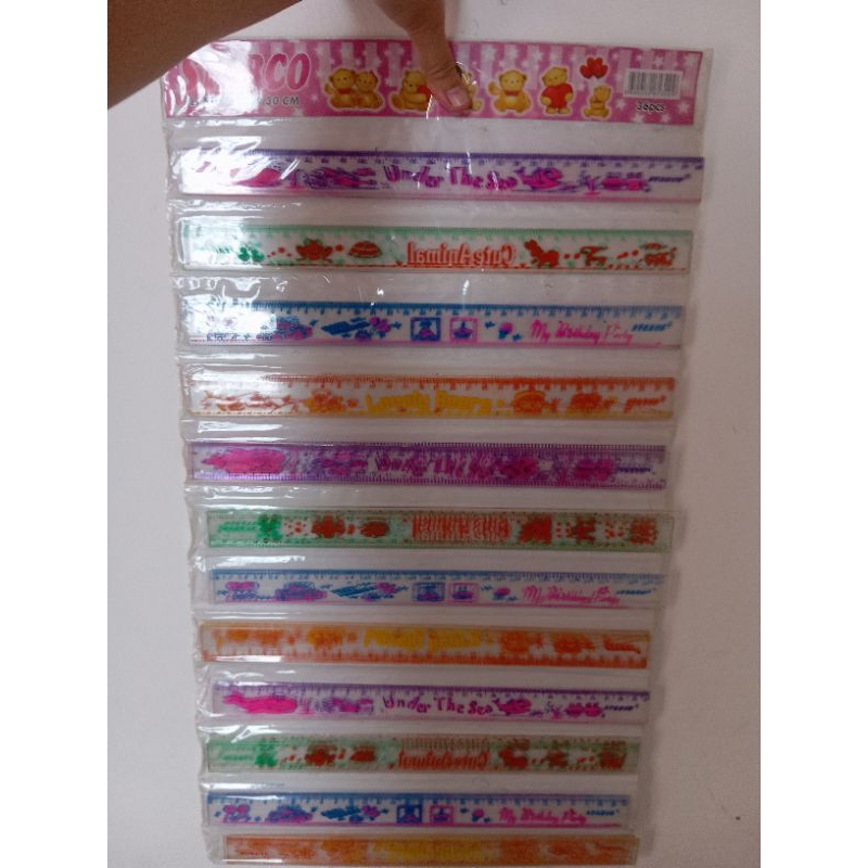 

Penggaris Plastik Karakter 30cm Cap Starco