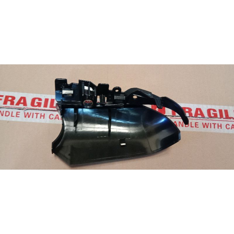 cover spion sienta bagian bawah sebelah kanan