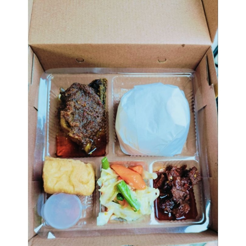 

nasi box / nasi kotak ayam spesial