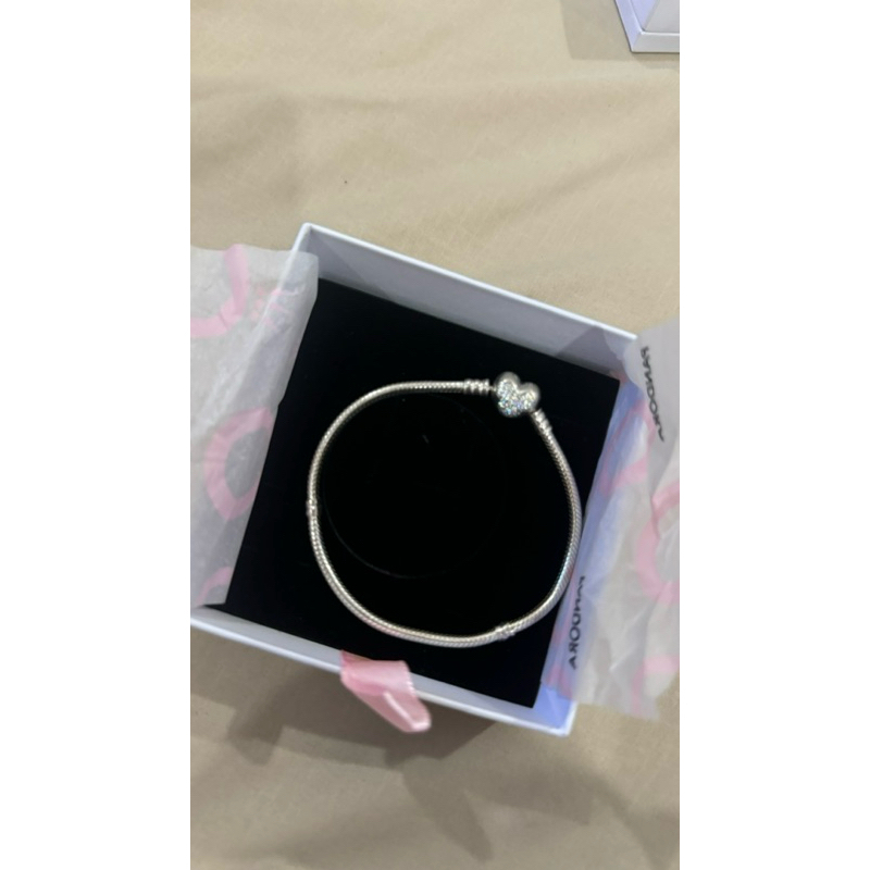 Pandora Moment Bracelet Disney Edition