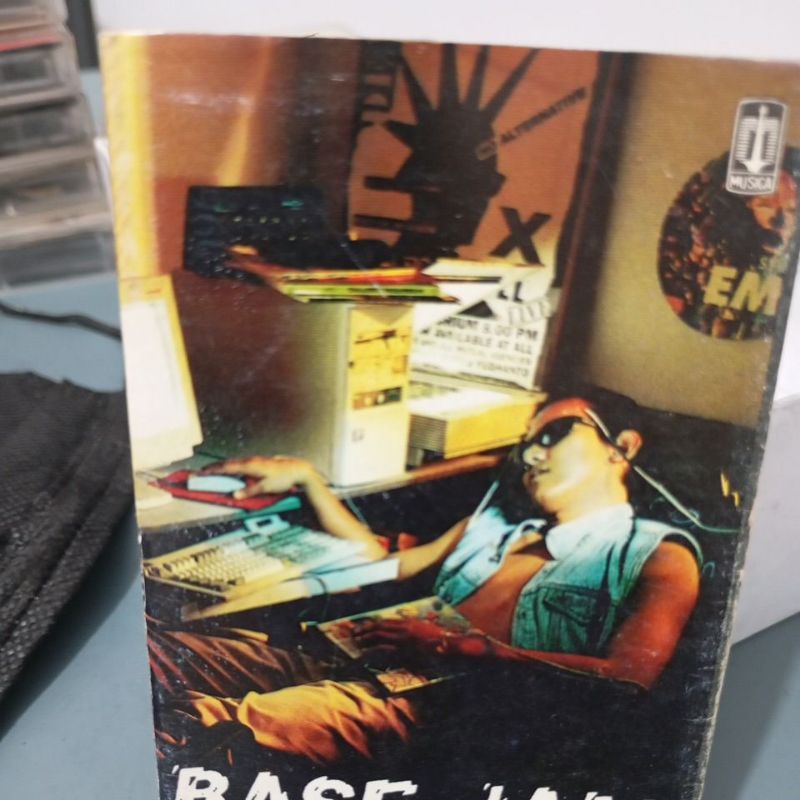 kaset base jam bermimpi