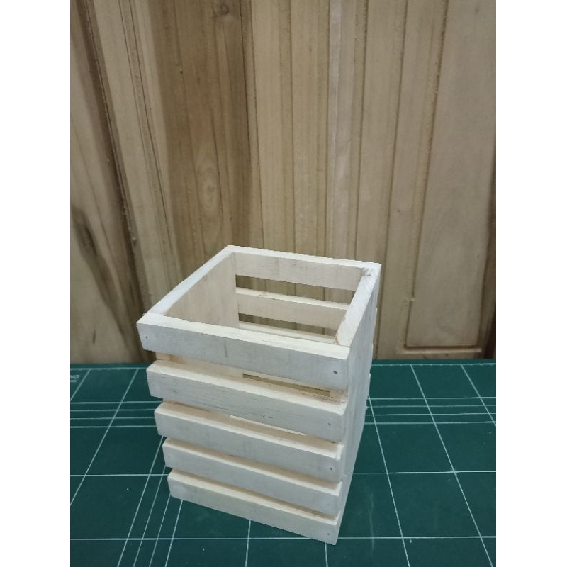 

Cod Tempat sendok pensil dari bahan kayu