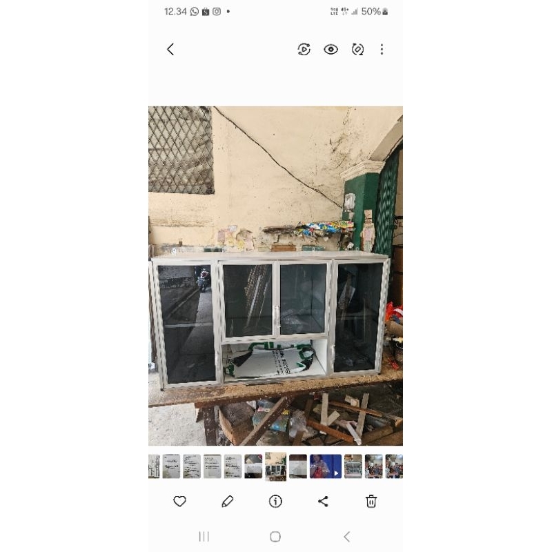 Lemari gantung custom