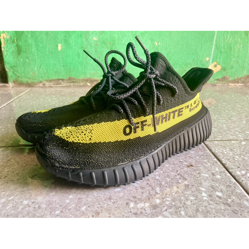 Sepatu Adidas Yeezy Boost Off White Original