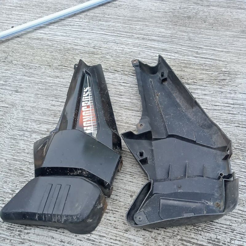 cover bok tutup aki Byson original