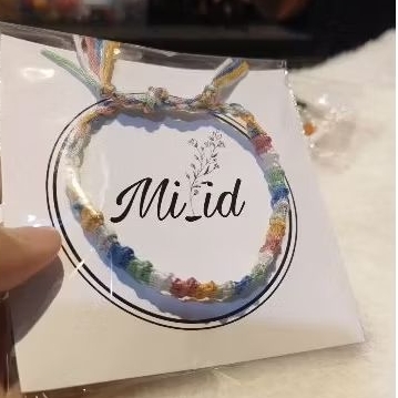 Gelang Tangan Benang Sulam