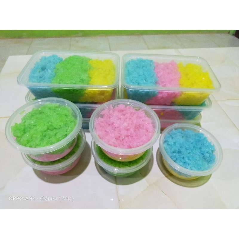 

tape ketan pelangi