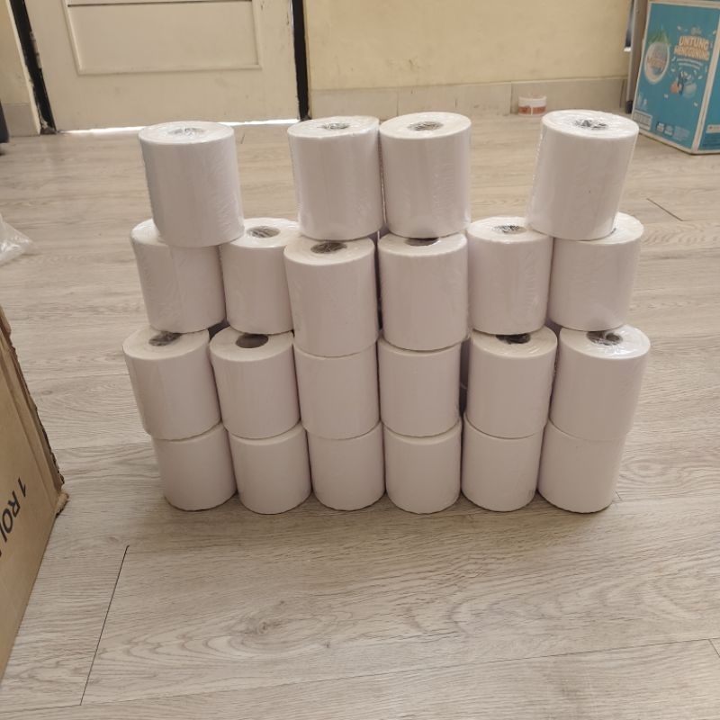 

Kertas thermal paper Size 78x100 isi 300 lbr ( Harga per roll)