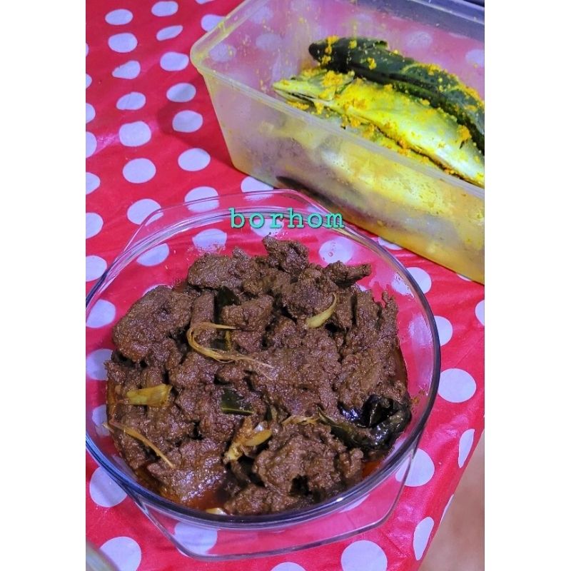 

Bukan Rendang (daging sapi) fresh/gurih/enak empuk limpah rempah/No MSG