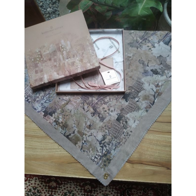 Buttonscarves preloved new york soho