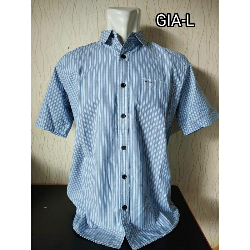 Kemeja Lengan Pendek Emba