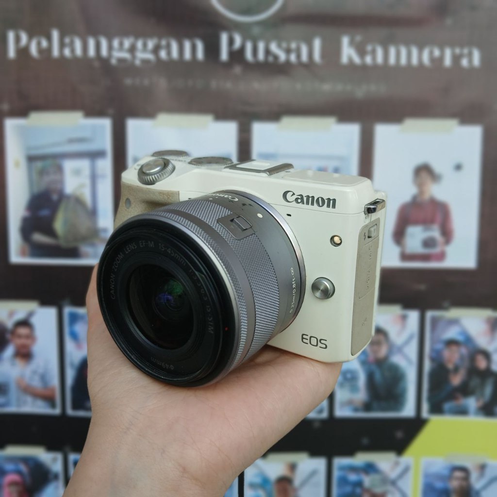 Canon EOS M3 + lensa kit 15-45mm IS STM Second (Kamera Mirrorless)