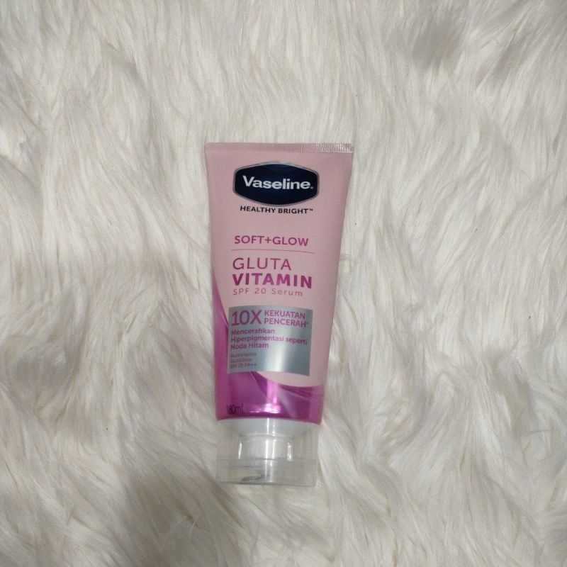 Vaseline Soft + Glow Gluta Vitamin SPF 20 Serum Lotion 180 ml
