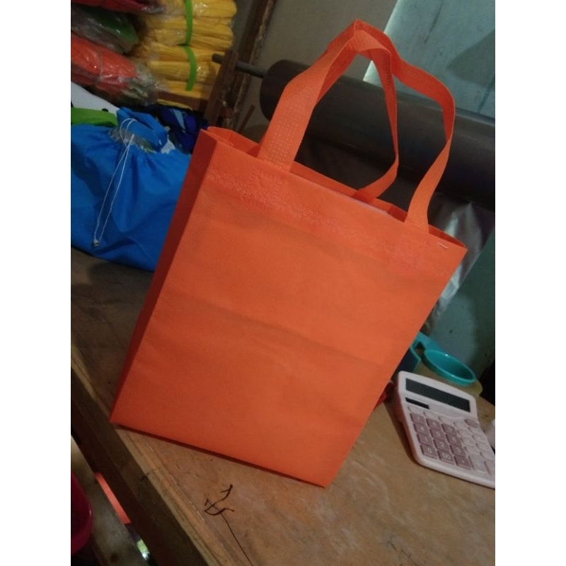 

goodiebag press box 22 isi 12 , tas besek box nasi serbaguna