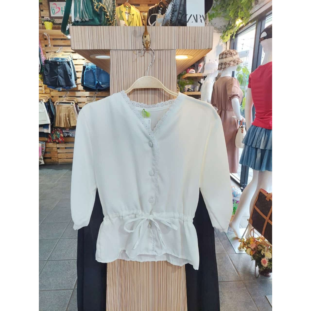 Blouse Wanita Putih Polos