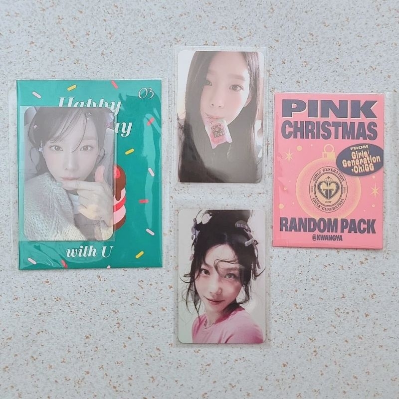 [BOOKED] Photocard PC Holiday Night Holiday Ver. Taeyeon Yupi Candy