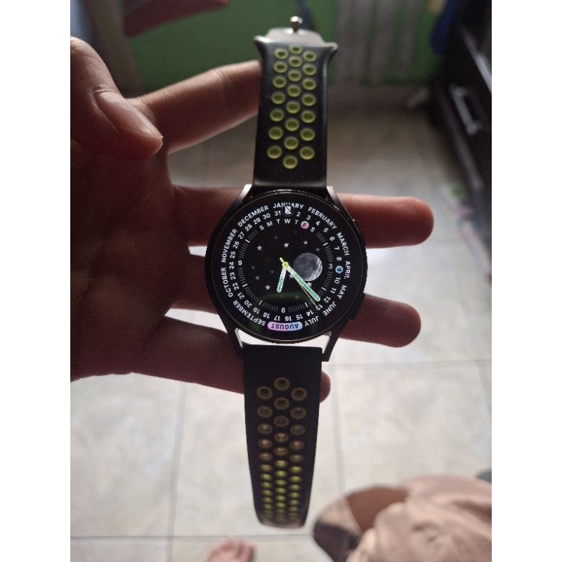Samsung Galaxy Watch 6 Preloved free strap