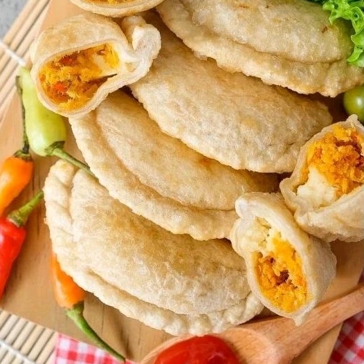 

FROOZEN FOOD CIRENG ISI AYAM SUWIR, MURAH MERIAH DIJAMIN ENAK