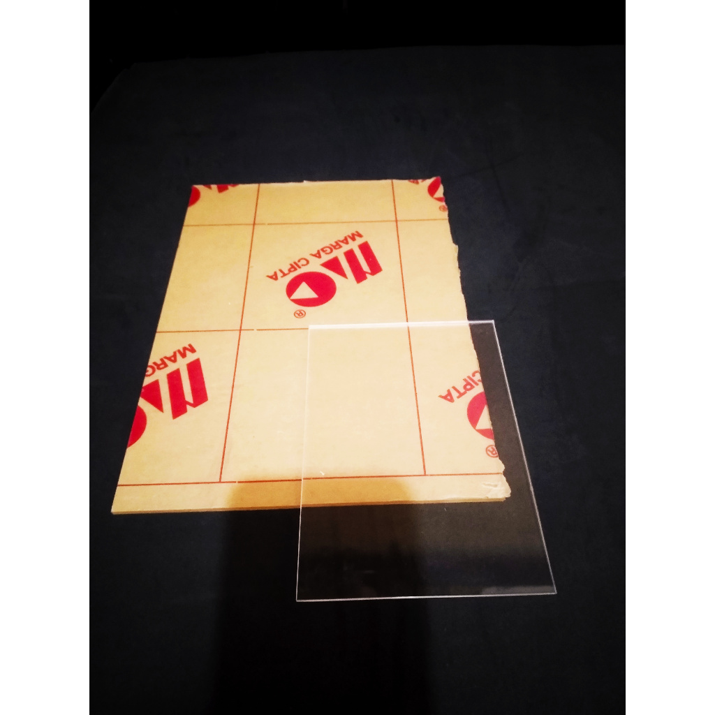 

acrylic lembaran bening ukuran 92x45cm