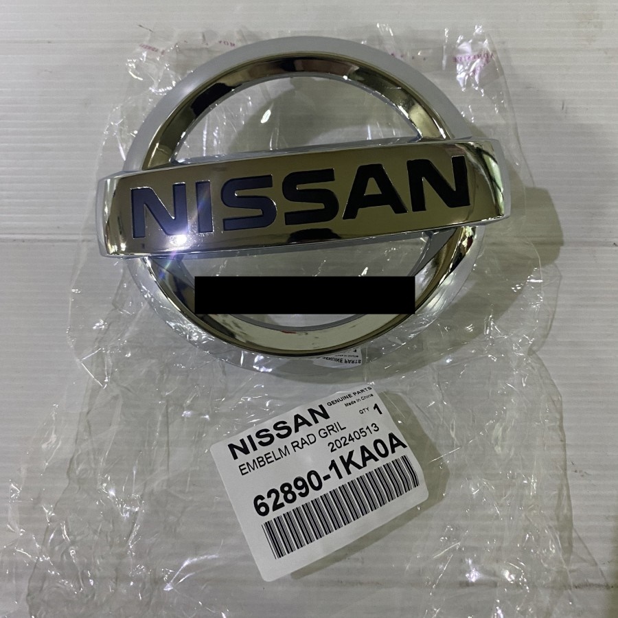 Emblem Logo Grill Grille Depan Nissan Juke