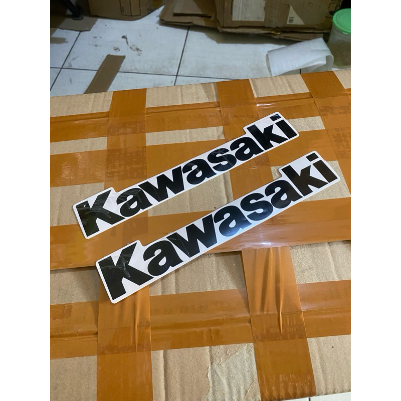 Sepasang stiker sayap fairing bawah ninja rr new rr old putih