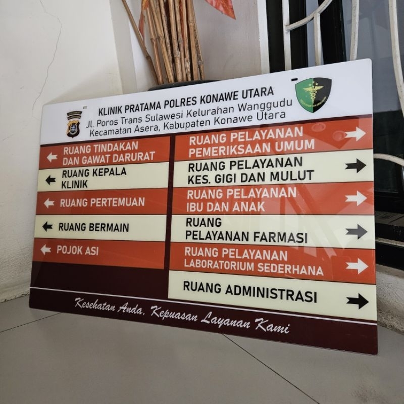 

Akrilik Penunjuk Arah Ruang 49 cm x 66 cm, papan akrilik petunjuk arah ruangan, Akrilik klinik