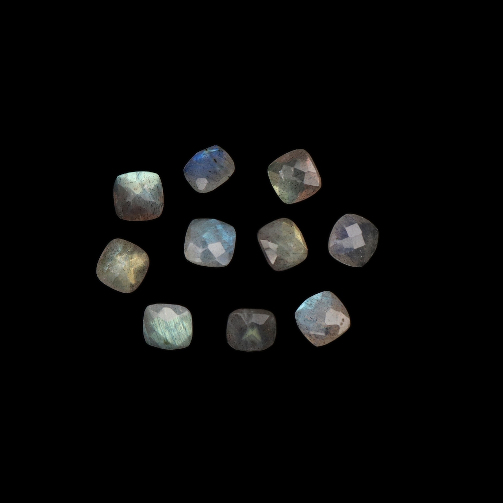 NATURAL LABRADORITE SIZE 8 mm CUSHION CHECKER BOARD  FACETED BAROLITE | BATU PERMATA NATURAL LABRADO