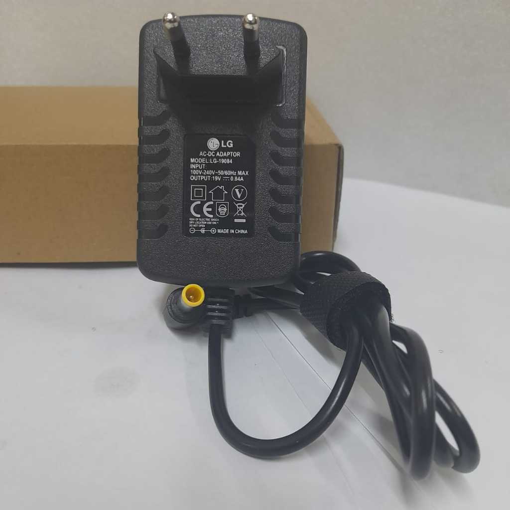 ADAPTOR LG 19V 0.8A COLOK LANGSUNG