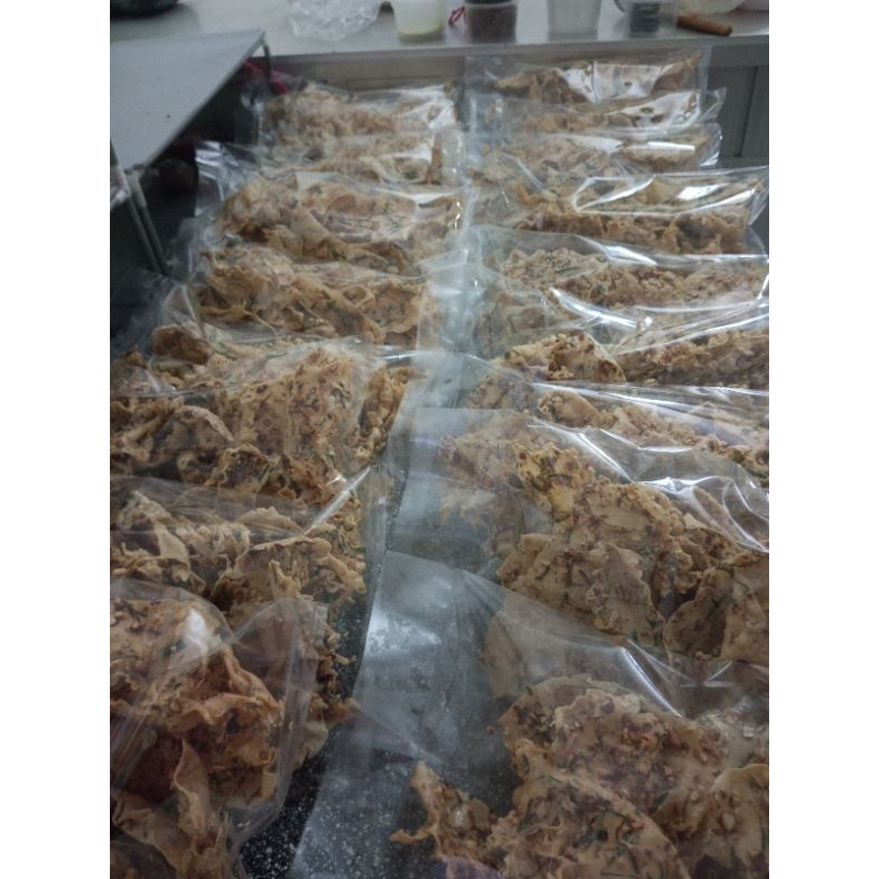 

rempeyek kacang, rempeyek rebon, rempeyek rawit