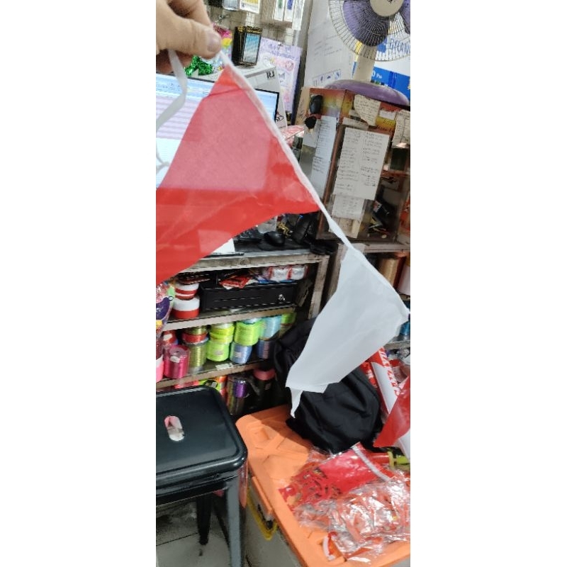Bendera Merah Putih kain Segitiga