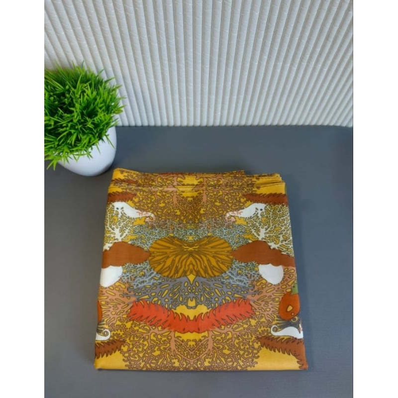 [PRELOVED] Jilbab segiempat/ jilbab segiempat motif/ jilbab motif