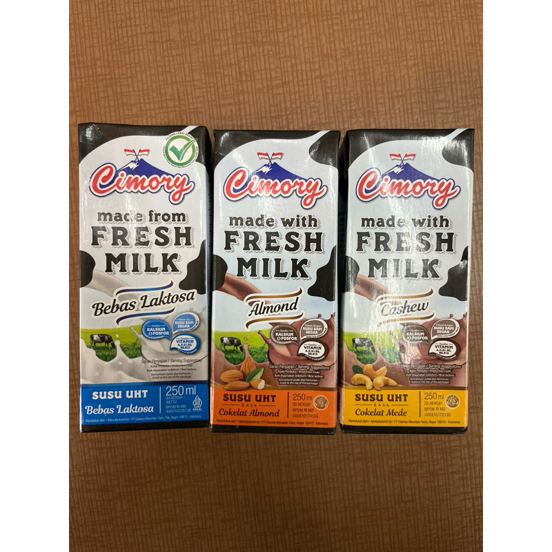 

CIMORY MADE FROM FRESH MILK RASA COKELAT ALMOND/ CASHEW 250ml