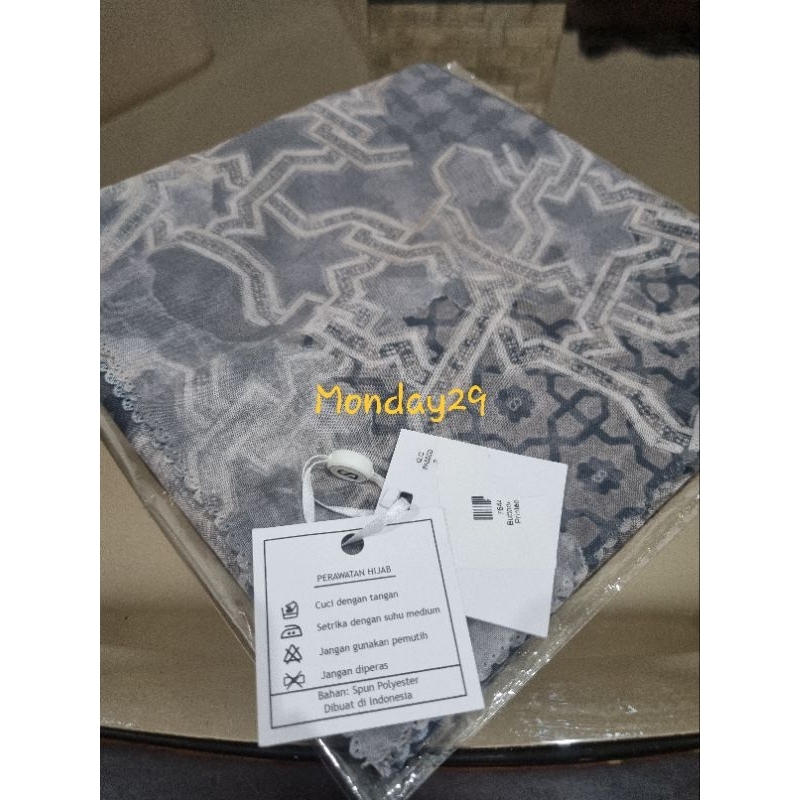 Buttonscarves As Is Haramain - Dove (pesanan)